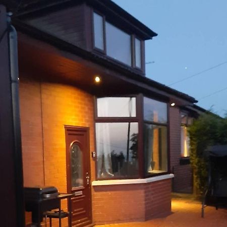 Sunny Lynn Villa Oldham Kültér fotó